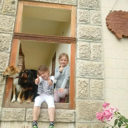 Bari Tanya Guest house